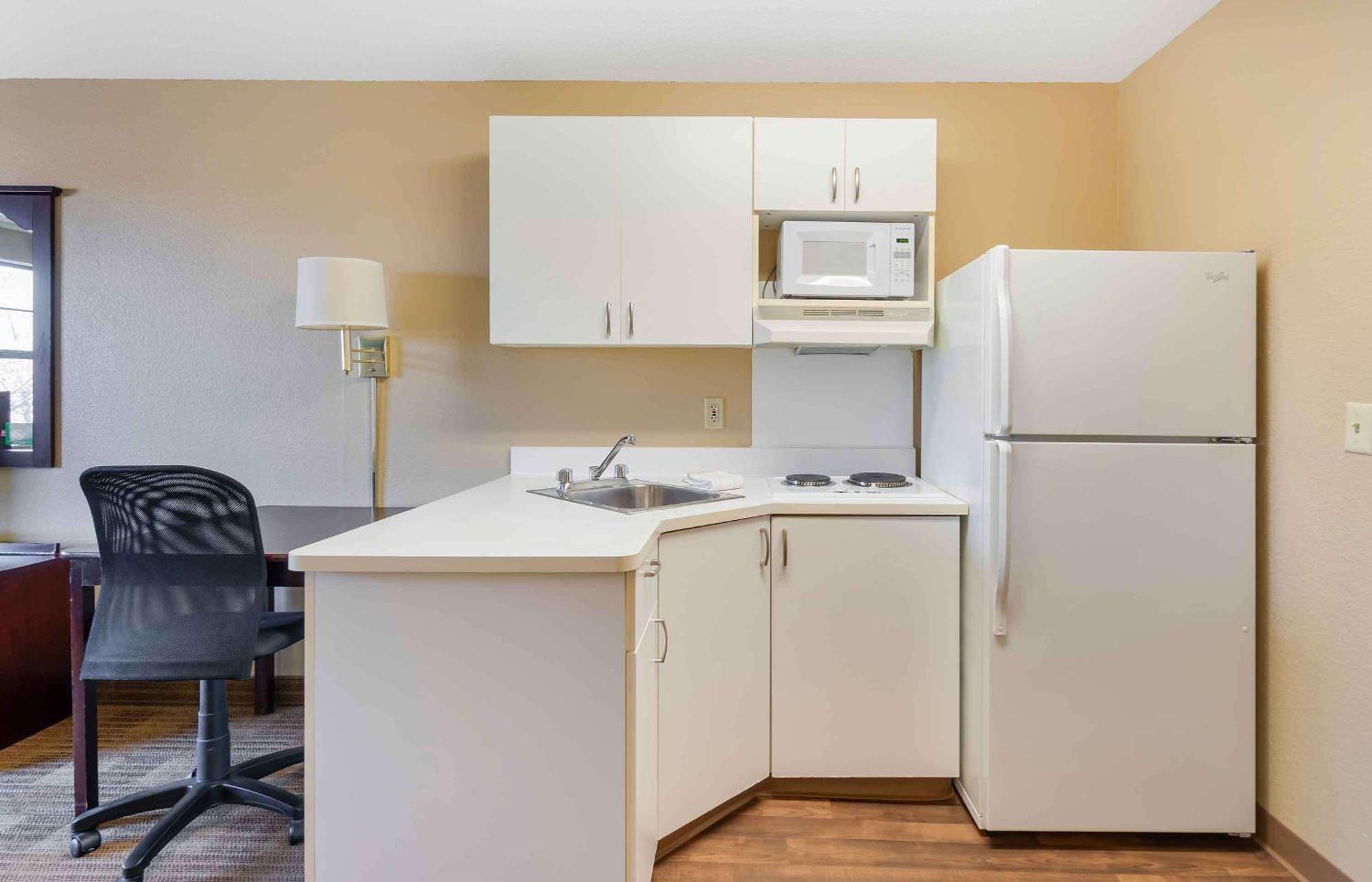 Extended Stay America Suites - Chicago - Vernon Hills - Lake Forest Bagian luar foto